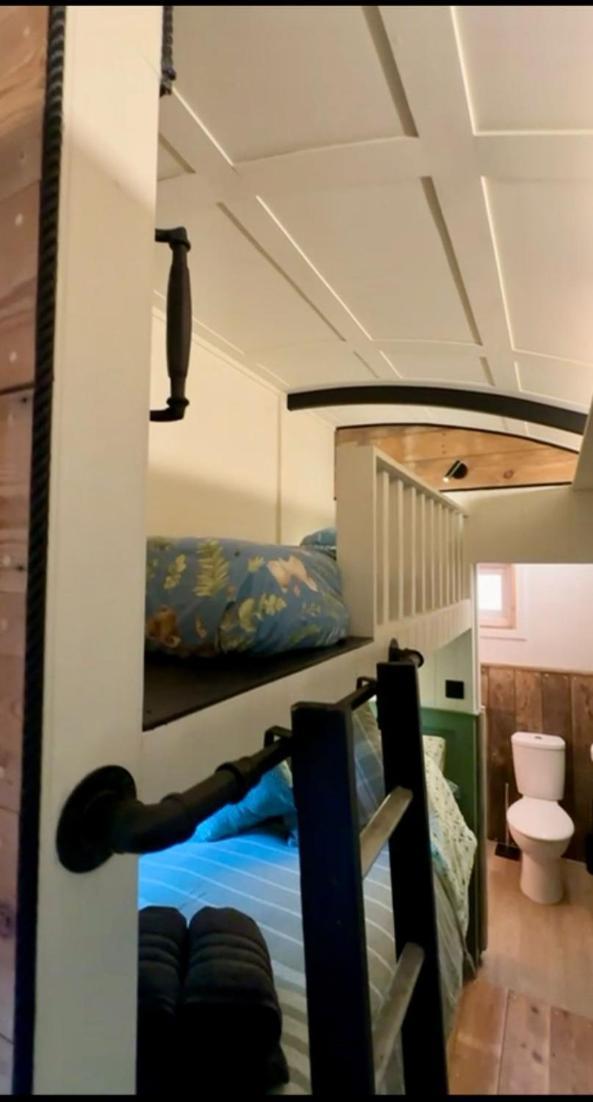 The Holly Hut Hotell Burton  Eksteriør bilde
